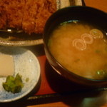 和風彩館 季の屋 - 味噌汁、漬物