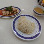 LUCKY CHICKEN RICE - チキンライス(19-10)