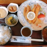 キッチンくま - 料理写真:海老と牡蠣フライ定食