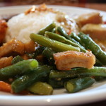 チンタジャワカフェ - 揚げ豆腐とインゲンの炒め物