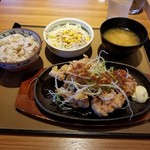 やよい軒 - やみつき油淋鶏定食