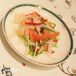 レイハン ウイグル レストラン - ポロセット（ウイグル風ピラフ）（１，３００円＋税）のサラダ２０１９年１０月