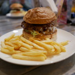 CORNER GATE BURGER - 