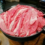 すき焼･鍋物 なべや - 牛肉鉄鍋