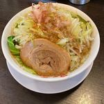 野菜が美味しい鶏豚ラーメン まる重 - 鶏豚ラーメン　麺小、野菜増、ニンニク無　693円税込