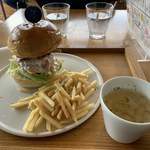 コシキテラス - スペシャル断崖バーガー