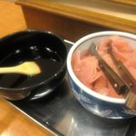 すし寛 - お寿司の醤油は刷毛で塗る