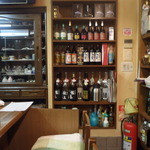銀酒房 - ボトルの棚