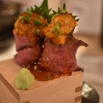日本酒バル 蔵のや - うにく　クリーミーなうにとお肉が相性抜群