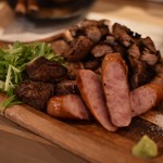 日本酒バル 蔵のや - 蔵のや特製肉盛り3種