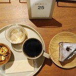 富士書店 - 10/25「たっぷりホットコーヒー＆チョコ生ケーキ」