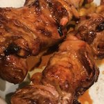 伸喜 - 私のイチオシのモツ。ふわとろで最高だった。塩味が、多い中でこのタレ味は美味しかったな