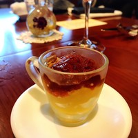 レグリエ - ニンジンのムース、コンソメのジュレ、ウニ添え