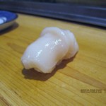 浜寿司 - ホタテの握り