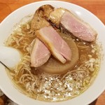 麺屋 六感堂 - 鴨と栗のしおらーめん＋フォアグラトッピングの荷崩れ