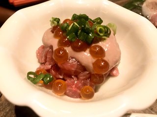 Ueno niku zushi - お肉の塩辛！いくらも