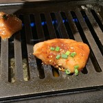 黒毛和牛焼肉 白か黒 - 