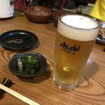 Izakayagotsutotsukotsu - 生ビールとお通し