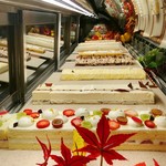 パティスリー＆ブーランジェリー ラ・パルム・ドール - 第一ショーケース