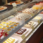 パティスリー＆ブーランジェリー ラ・パルム・ドール - 第二ショーケース