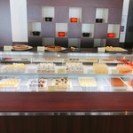 パティスリー＆ブーランジェリー ラ・パルム・ドール - 第二ショーケース