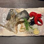 海鮮個室居酒屋 魚将 - 天然かんぱちのカマ焼き ¥990