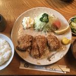 とんかつ かつせい - ロースカツ定食1100円です