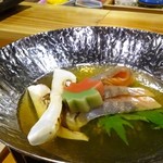 寿司 いぶき - サーモンの小鍋