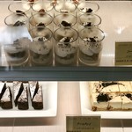 パティスリー＆ブーランジェリー ラ・パルム・ドール - パフェ類も構成が凝っています