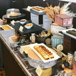 パティスリー＆ブーランジェリー ラ・パルム・ドール - 焼き菓子ブッフェ台