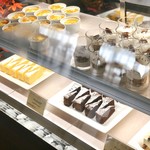 パティスリー＆ブーランジェリー ラ・パルム・ドール - 第二ショーケース