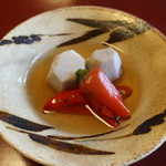 ろあん松田 - 小芋と万願寺唐辛子の炊き合わせ