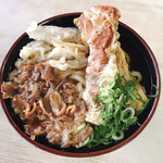 立花うどん - 肉ごぼ天うどん、ちくわ天トッピングです。（2019.10 byジプシーくん）