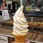 ポッポ - ソフトクリーム北海道ミルク(200円)