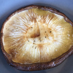 表参道うかい亭 - スペシャルランチコース１２０００円。椎茸のバター焼き。肉厚ジューシーで、バター醤油とも相性よく、とても美味しくいただきました（╹◡╹）