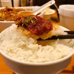 川菜館 - ピリ辛牛肉オンザライスで楽しむ