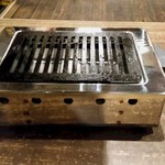 焼肉ホルモン やまちゃん - 焼き台