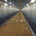 Shumpanrou - 海面下58mの関門トンネル人道、前方が門司。