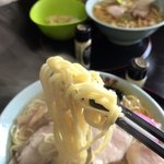 佐平治食堂 - 麺アップ