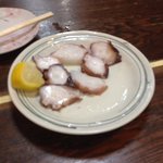 山正 - 食べかけのタコぶつ