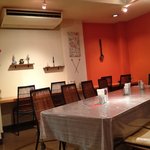 スパイスれすとらん cardamom - 落ち着いたいい雰囲気です。