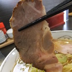 ラーメン ふくや - 醤油ラーメンのチャーシューのアップ　【　２０１２年２月　】