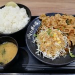 伝説のすた丼屋 - すたみな定食〜甘口九州醤油味〜の肉増しです。(2019年10月)