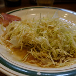 かつれつ四谷たけだ - 最後まできっちりと牡蠣汁を 　キャベツで回収するまでが試合でふ！