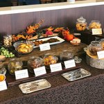 パティスリー＆ブーランジェリー ラ・パルム・ドール - クッキーブッフェ台