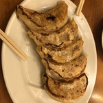 餃子屋台 Menoji - 