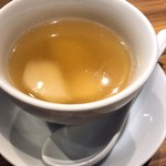 神戸中華 うえばやし - カブとシルクスイートのスープ