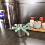 ラーメン ふくや - テーブルの上　【　２０１２年２月　】