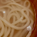 丸亀製麺 - 釜揚げうどん
            茹で汁で煮込まれてしまった食感。残念。