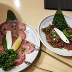 Yakiniku Kemmei - 肉。